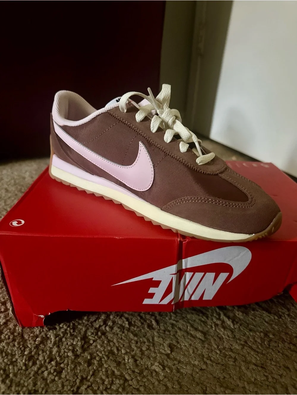 Nike Pacific Sneakers Size 10 W 8.5 M
